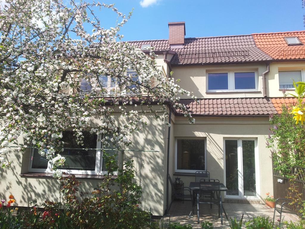 Cozy Apartment With Garden Gdańsk Buitenkant foto